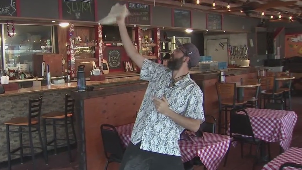 Pizza acrobat